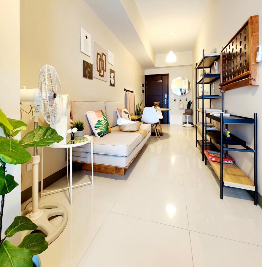 Spacious 7U Homey Unit Steps Away From Uptown Mall And Mitsukoshi Mall Free Parking With Washer Manille Extérieur photo